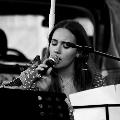 Parkkonzert Kultursommer 2025 - Musikerin Lätizia Frömmel