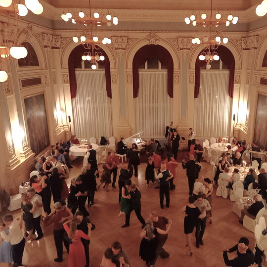 TangoTime im Herbst im Parkhotel Bad Schandau - Tangoball im Ballsaal