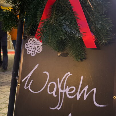 Parkhotel Bad Schandau - Adventsbummel - Waffeln Aufsteller